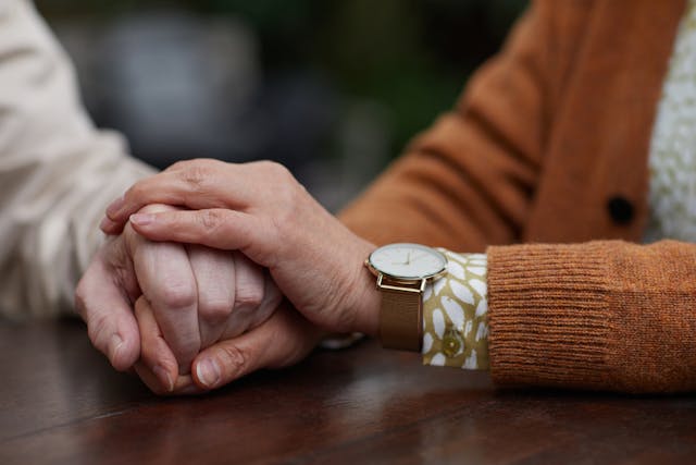 close-up-of-hands